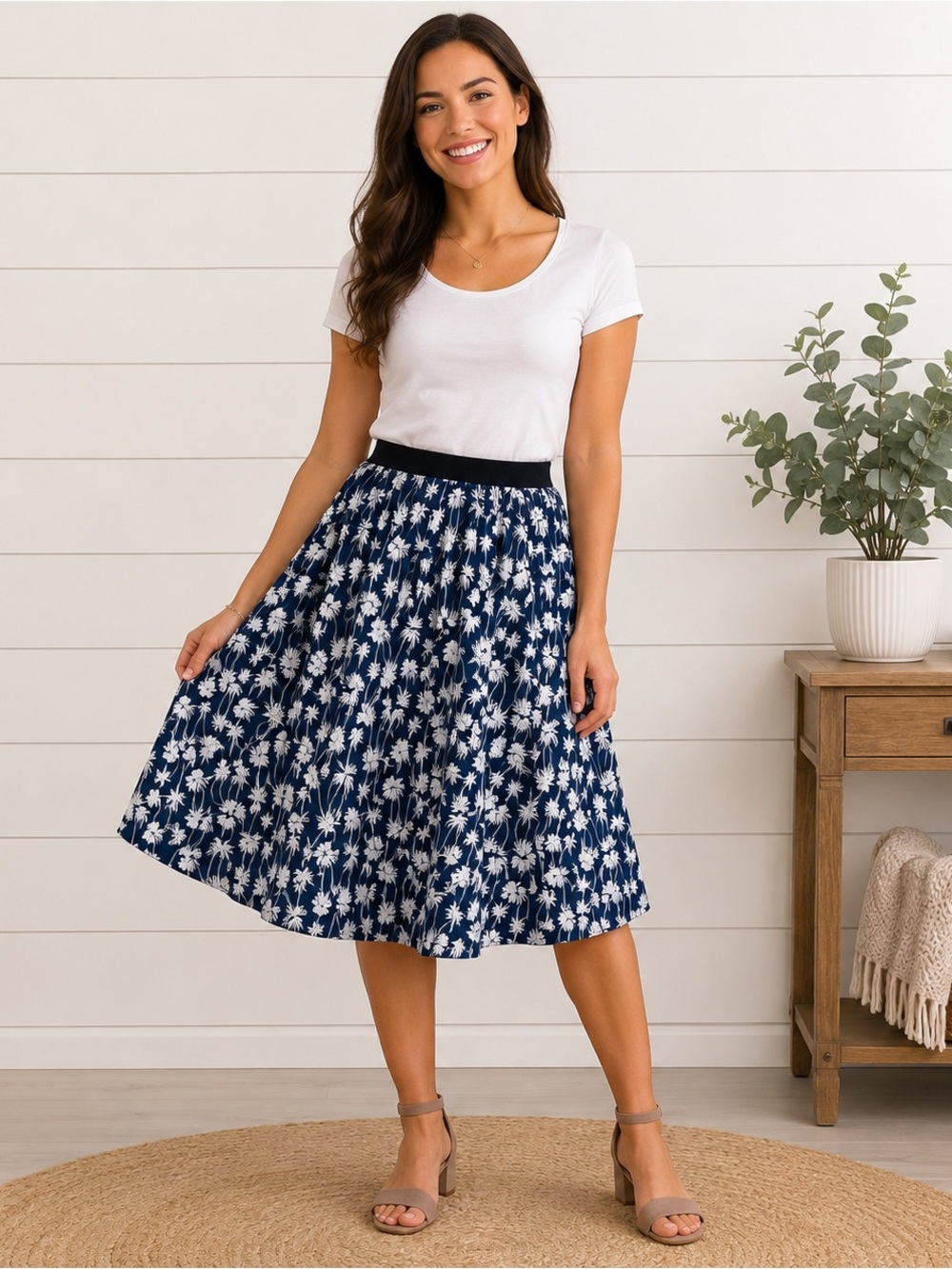 LuLaRoe Blue & White Palm Tree Print Lucy Skirt Size Small